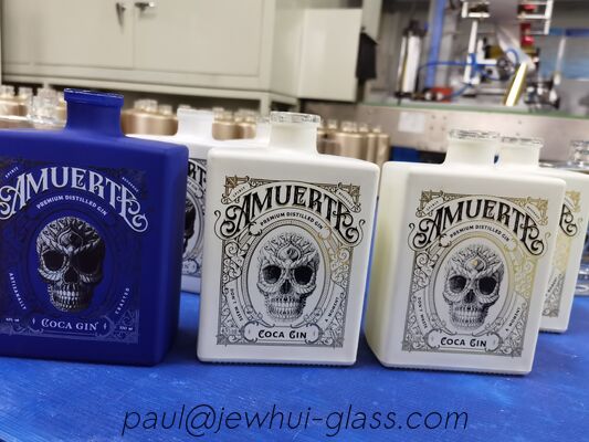 الجودة  750ml Gin Square  Glass Bottle مصنع