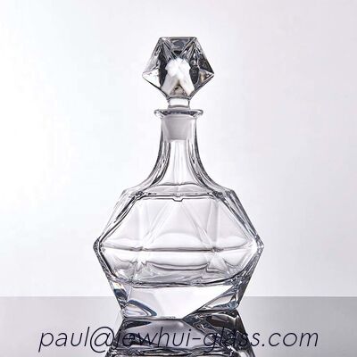 الجودة  21.5mm Liquor Decanter Bottle Barware Diamond Cut Crystal Whiskey Decanter مصنع